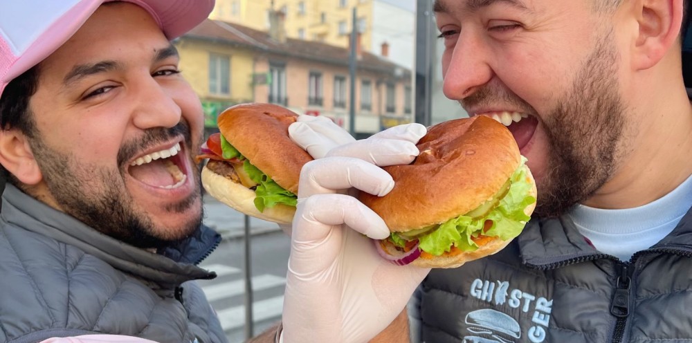 QUENTIN BOINON & RAYANE GHERIBI FONDATEURS DE GHOST BURGER NOUS PRESENTENT LEUR CONCEPT