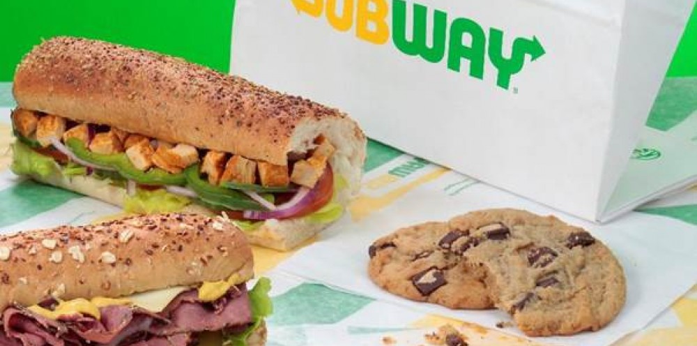 Subway® Accélère Sa Digitalisation Et Signe Un Partenariat National Avec L’application De Livraison Uber Eats